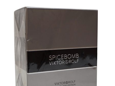 Victor & Rolf Spicebomb Eau De Toilette Spray Set for Men For Sale